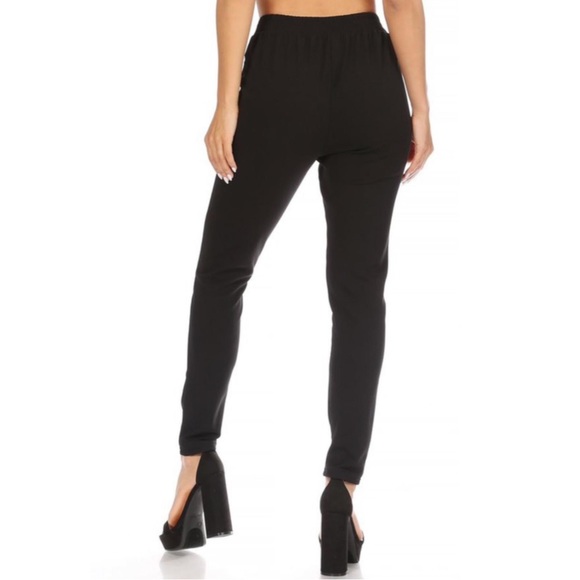 Black Knit Crepe High Waist Paperbag Waist Pants - Picture 2 of 4